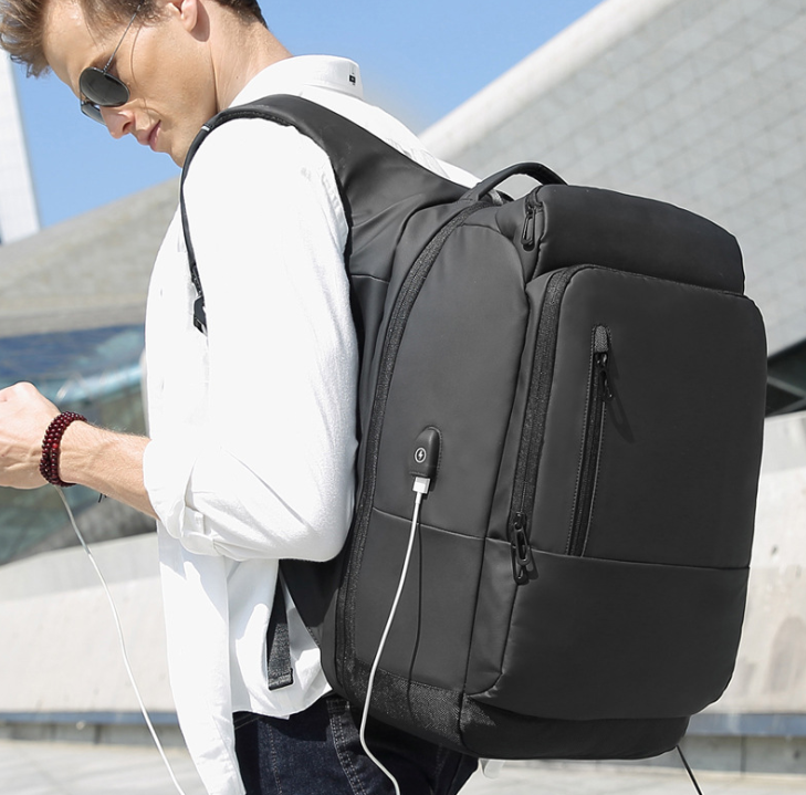 Outdoor Travel Backpack - Large Capacity Daypack